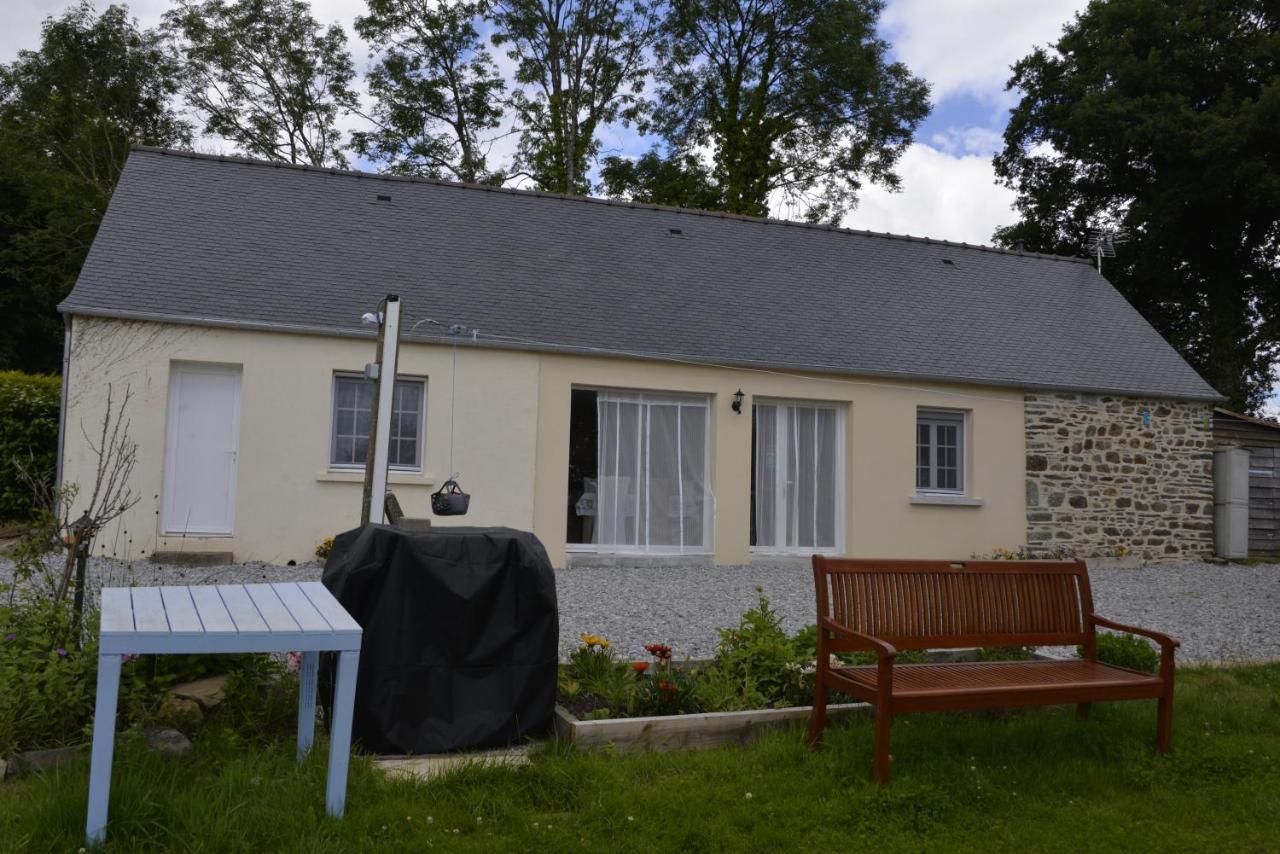 Couloumine Breizh Bed and Breakfast Saint-Aignan  Exterior foto