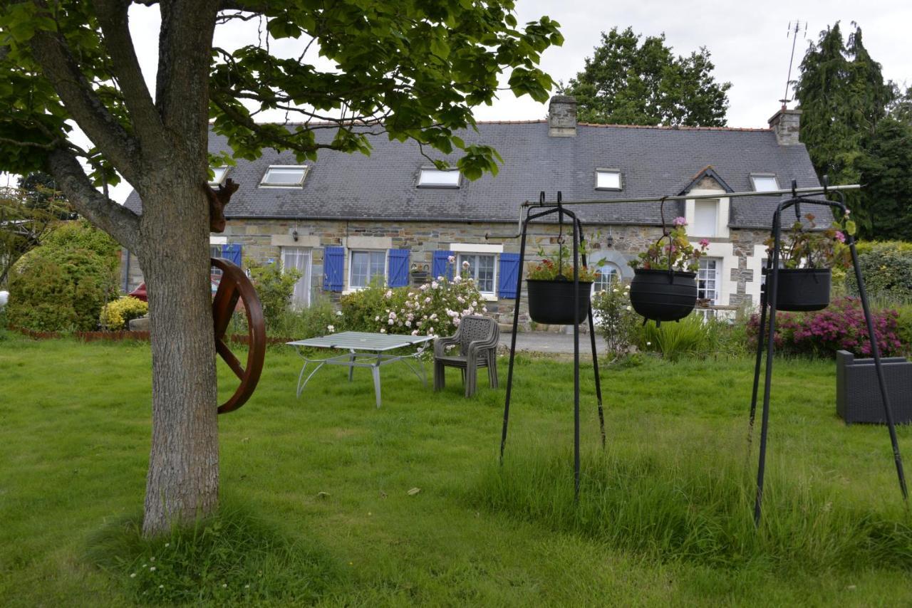 Couloumine Breizh Bed and Breakfast Saint-Aignan  Exterior foto